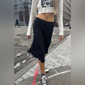 Brandy Melville Charlotte Skirt